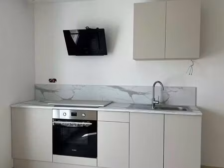 t3 rénové avec jardin  terrasse et garage