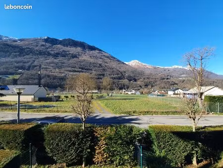 t3 classique 34 m² avec balcon - vue sur l'ardiden