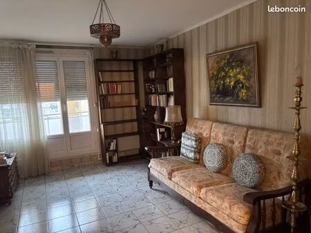 appartement t 4