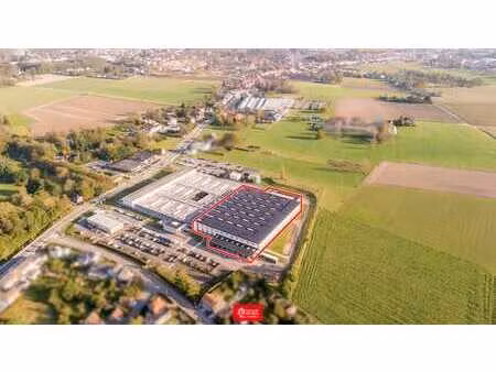 importante plateforme logistique de +/- 9.000 m² - tournai !