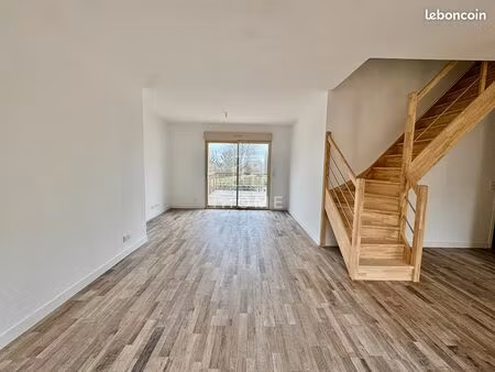 maison 6 pièces 122 m²