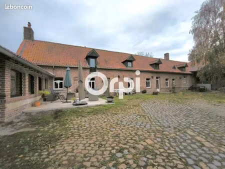 ferme 5 pièces 240 m²