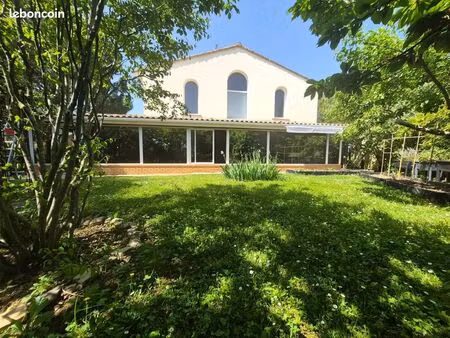 maison 5 pièces 150 m²