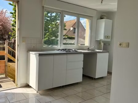 petite maison à louer sur hersin coupigny. 2 chambres