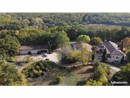 propriété 300 m² itzac
