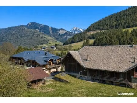maison 6 pièces 320 m²