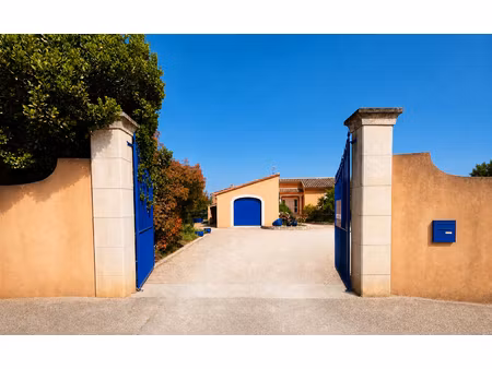villa arles 16 pièce(s) 322 m2