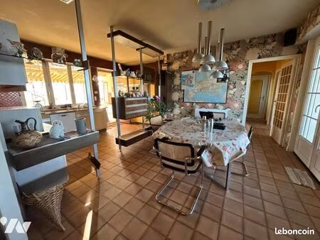 maison 6 pièces 227 m²