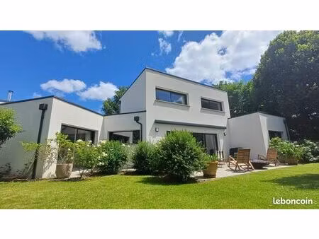 maison 6 pièces 180 m²
