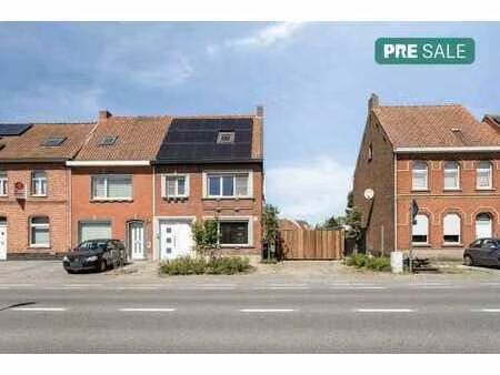 maison entièrement rénovée à waregem avec un agréable jardin