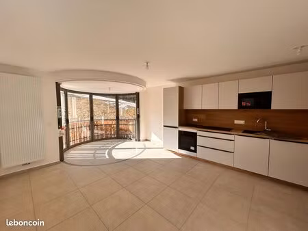 t3 – abondance 67 m² avec balcon-cave-casier à ski