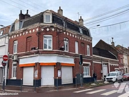 immeuble 217 m² lomme