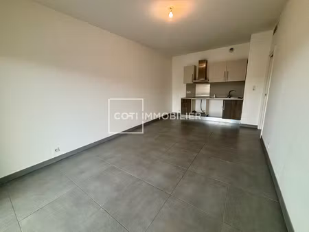 propriano - 3 pieces - 65 m2