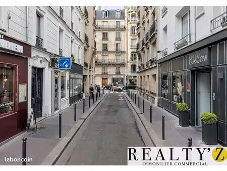 local commercial 305 m²