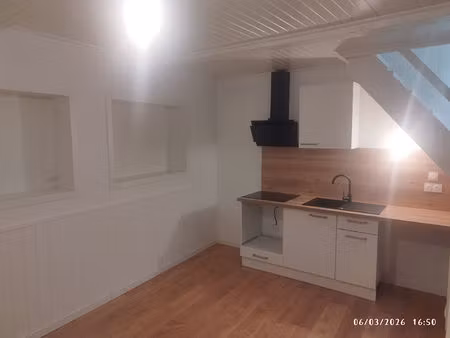 claira - a louer maison de village t3 de 48 55m2