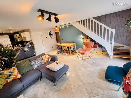 duplex lumineux 97 m² + balcon & garage – proche genève