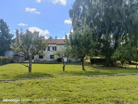 maison 120m² + studio possibilité de revenus locatifs immédiat