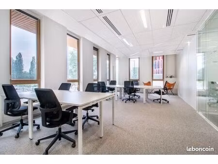 bureau privé à louer pour 5 personnes à lille  euralille 3