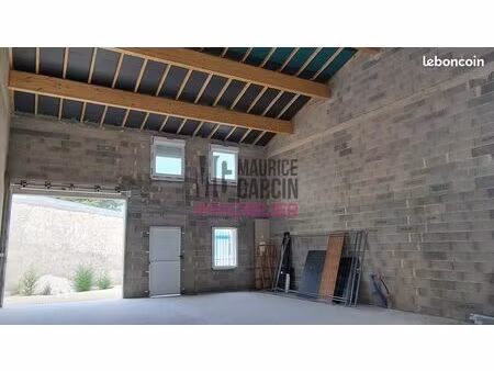 local commercial 184 m² vedène