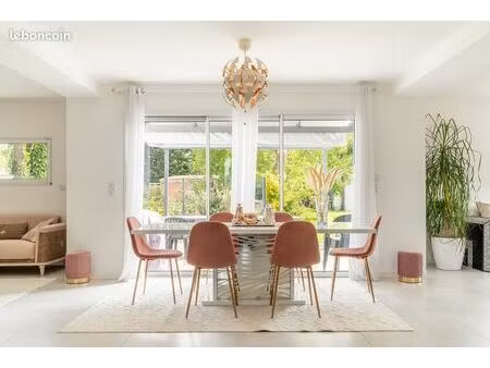 maison 7 pièces 172 m²