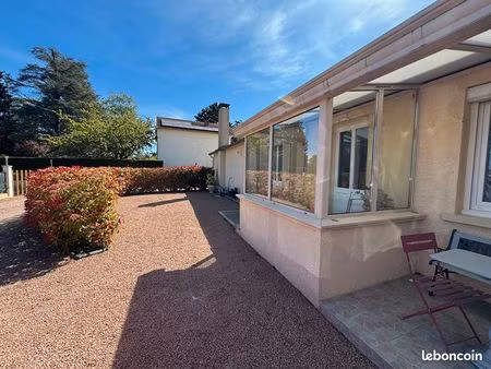 immeuble 10 pièces 334 m²