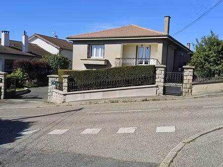 maison de deux appartements 86 et 62m² ( soit 148m2 au total) en copropriété  dont un loué