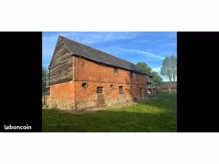 ancien bâtiment de ferme en briques de saint-jean à réhabiliter – fort potentiel – cadre c