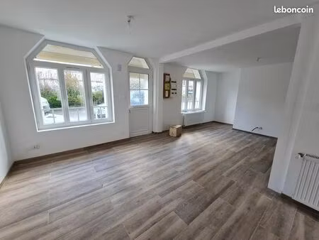 maison t5 de 130m² avec dépendance  jardin et garage  située à fruges