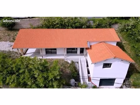 maison neuve 110 m² + garage – vue dégagée – grand calme – lentilly