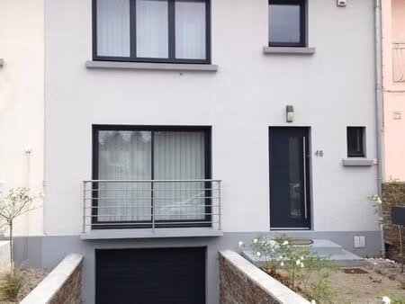 maison à louer st leonard