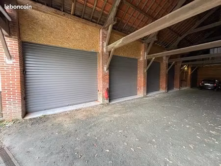 garage  box 100m2 coueron