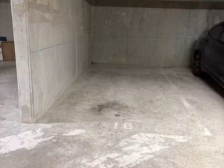 location place de parking