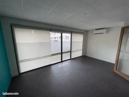 local commercial 241 m² la madeleine