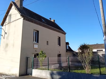 maison 5 ch  jardin clos  garage