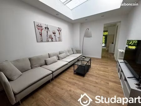 maison de ville 12 pièces 250 m²