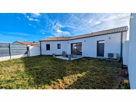 sainte-pazanne - location meublée  maison de 92 m²  3 chambres