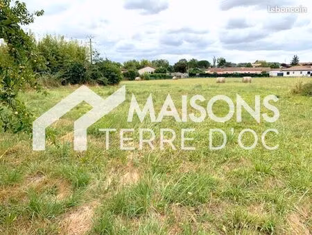 terrain 984 m² semalens