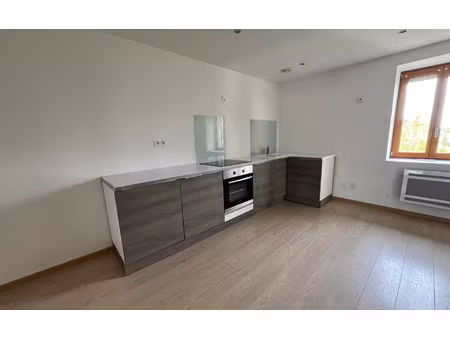 location appartement  50 m² t-2 à charnay-lès-mâcon  665 €