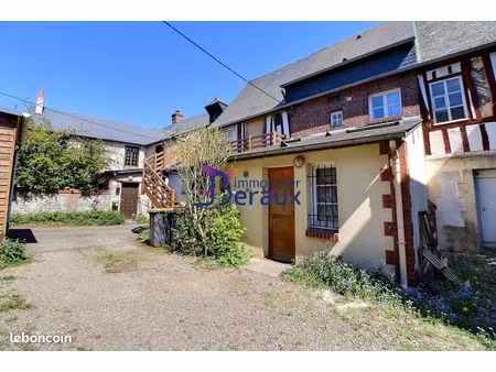 immeuble 246 m² clères