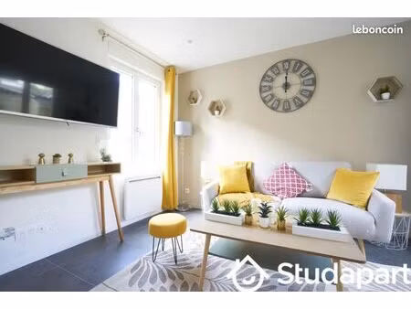 chambre 1 pièce 12 m²