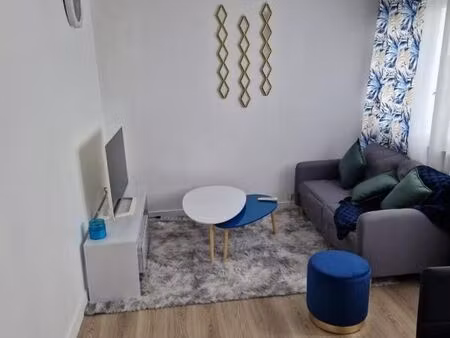chambre 1 pièce 13 m²