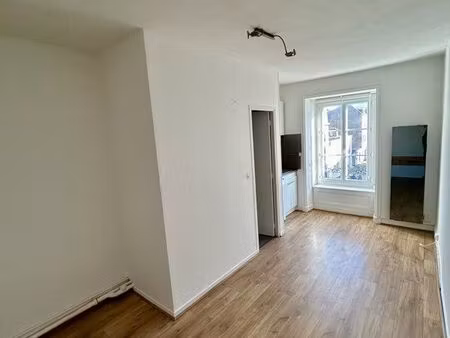studio location annuelle hyper centre ville