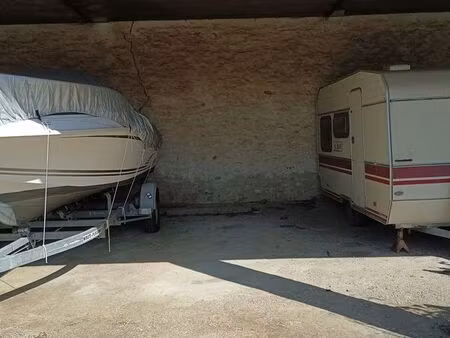 emplacement hivernage caravane  camping-car ou voiture