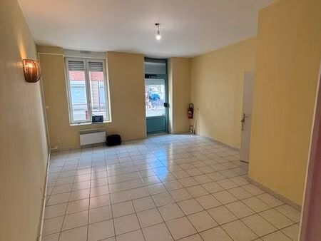 local commercial 42m² – axe béthune/arras – 15 000 véhicules/jour