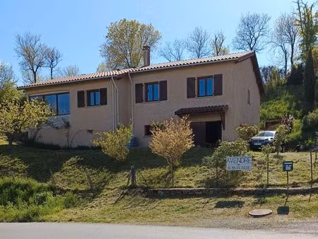 villa a valfleury avec grand terrain