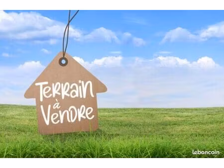 terrain constructible 750m2