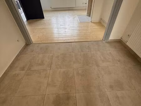appartement t2 rénové – 42 m² – rez-de-chaussée avec grand jardin – 550 /mois + charges