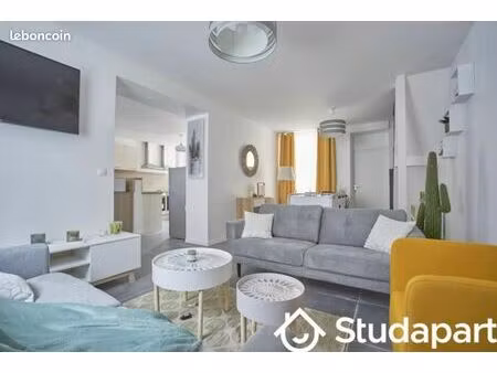 chambre 1 pièce 12 m²