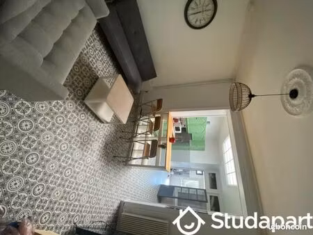 chambre 1 pièce 12 m²