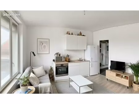 studio rénové emplacement idéal